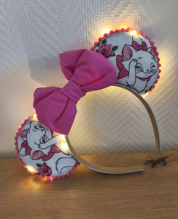 Ears lumineuse Aristochats 3 modes d'éclairage.