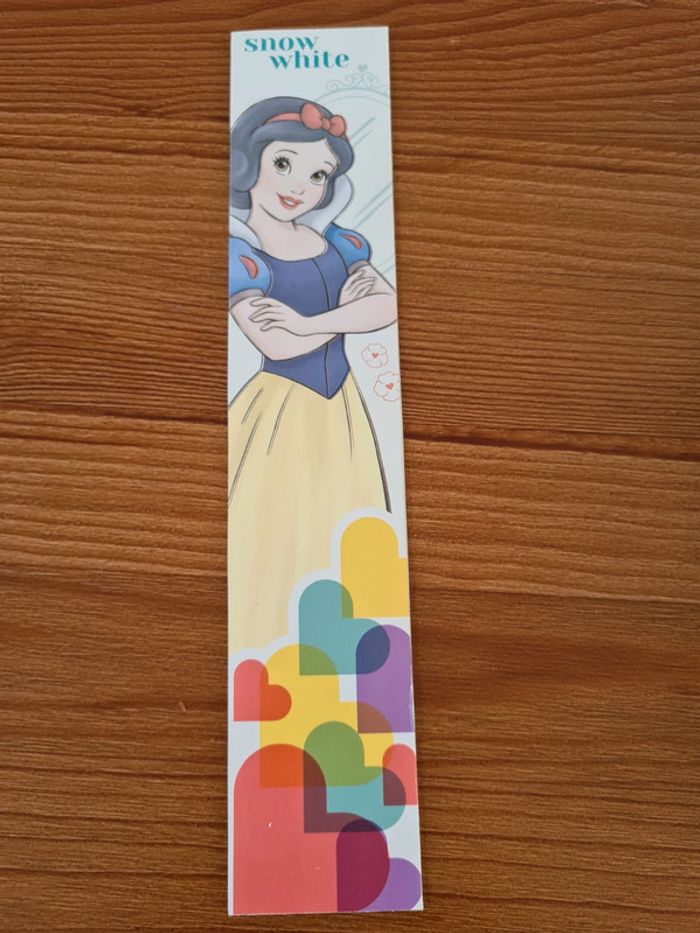 Superbe marque page Blanche neige Disney