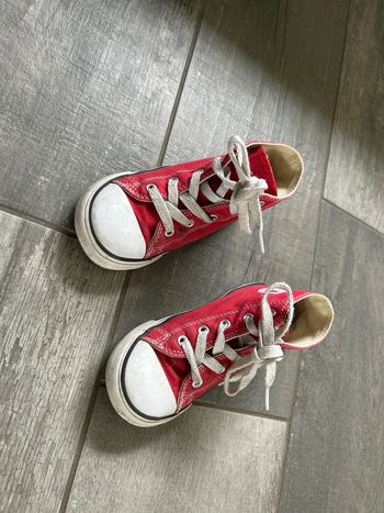 Converse rouge