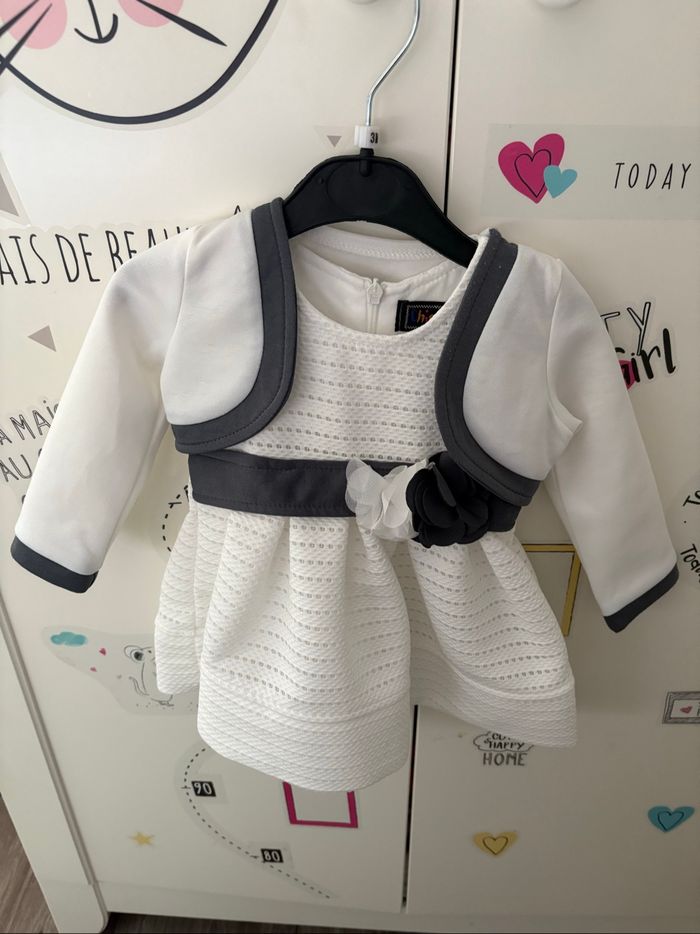 Robe de cérémonie