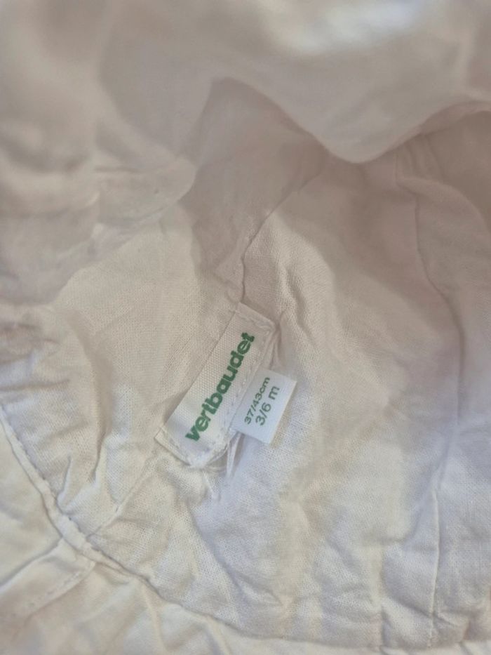 💙 Lot de 2 bob / chapeaux Vertbaudet blanc et bleu 3 / 6 mois - photo numéro 4