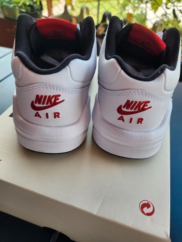 Nike Jordan stadium 90 Taille 37,5 garçon neuves - photo numéro 5