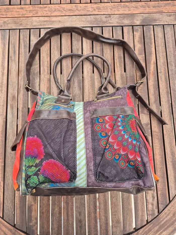 Sac fourre-tout  Desigual bon état - photo numéro 2