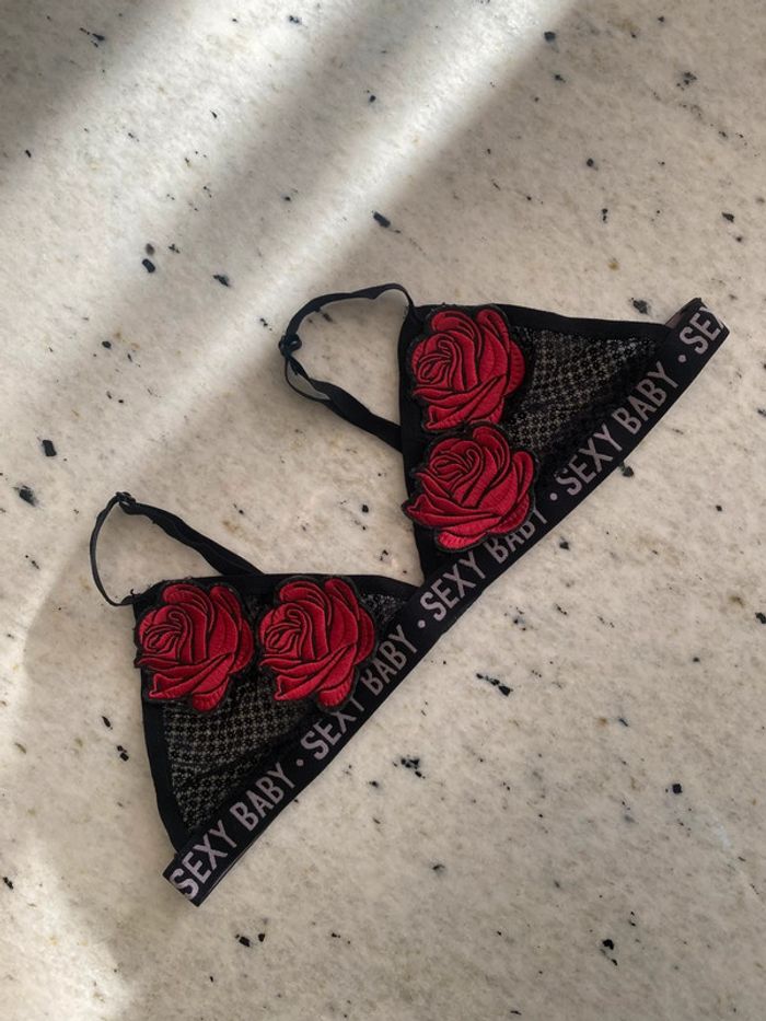 Soutien gorge Roses et résilles Lanshifei XL - photo numéro 3
