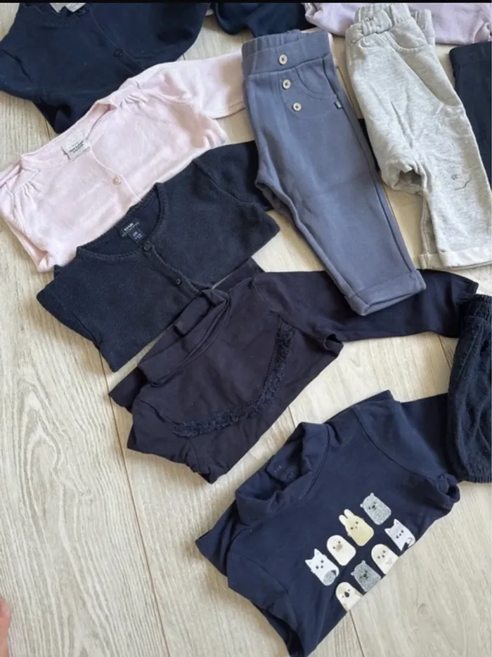 Lot vêtements bébé fille 12mois - photo numéro 4
