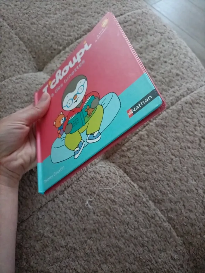 Livre T'choupi a des lunettes - photo numéro 7
