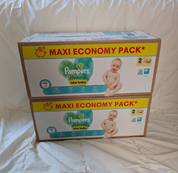 2 packs de couches Pampers Hamonie taille 2