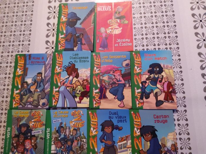 Lot de 10 livres  Violetta