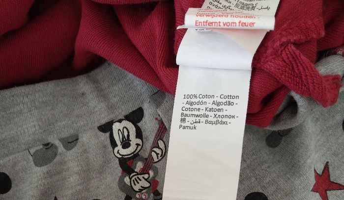 Pyjama/tenue d'intérieur Mickey 18 mois - photo numéro 5