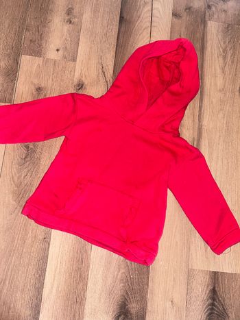 Pull rouge
