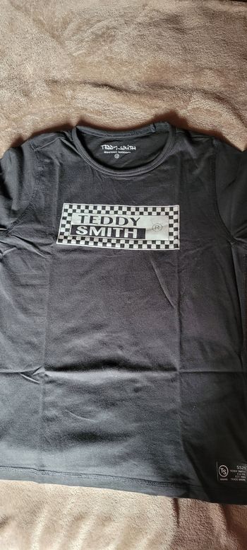 Tee-shirt