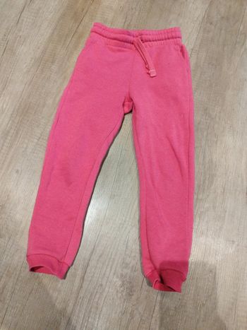 Bas de jogging sur vêtement 4 ans TEX