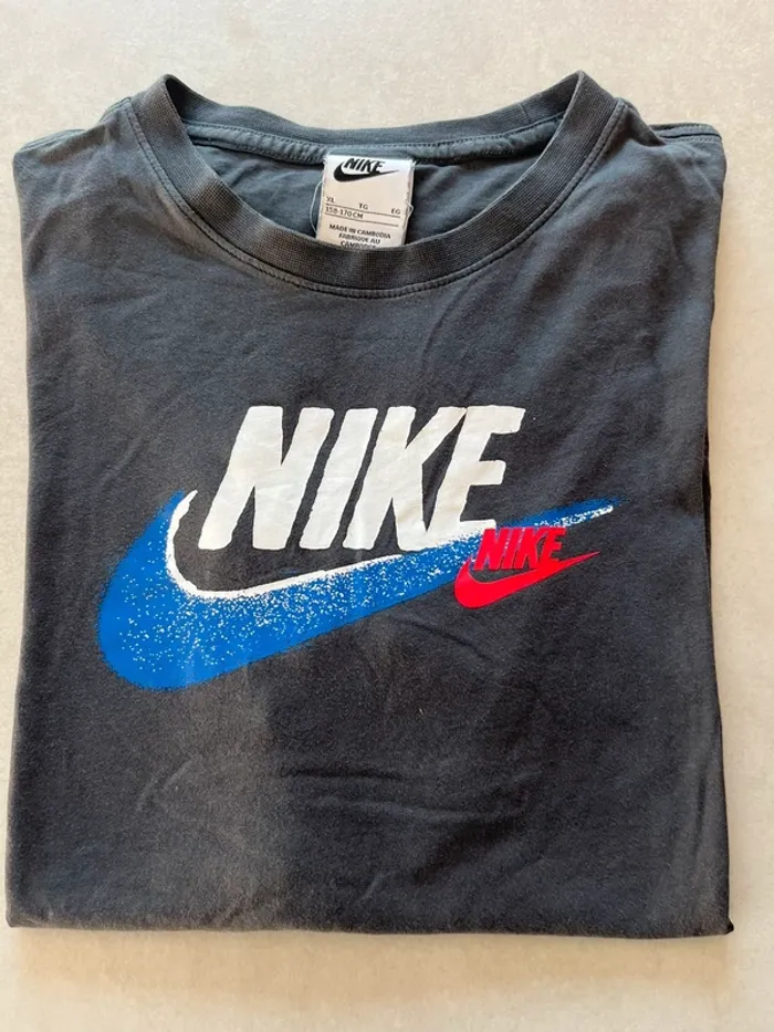 TEE shirt Nike - photo numéro 3