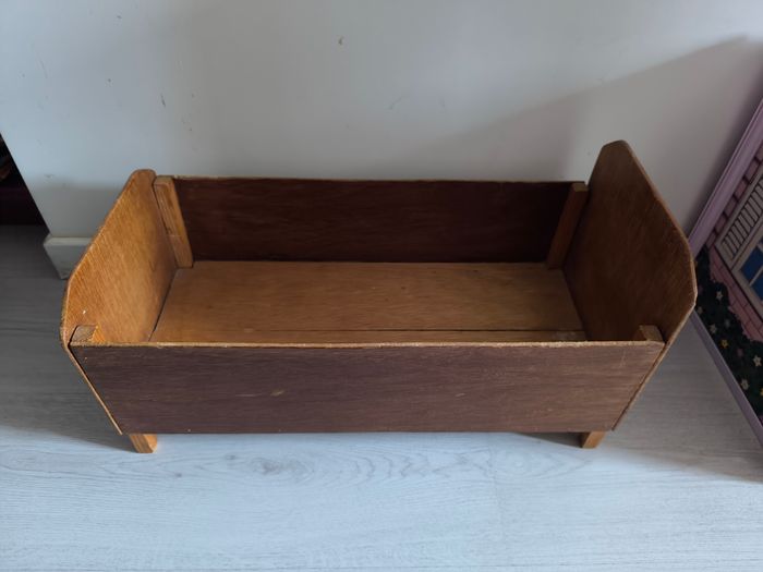 Lit poupée lit poupée en bois - photo numéro 1