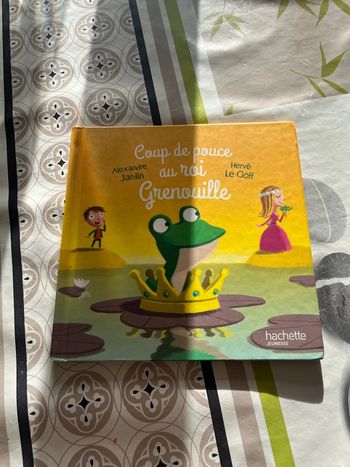 Coup de pouce au roi grenouille