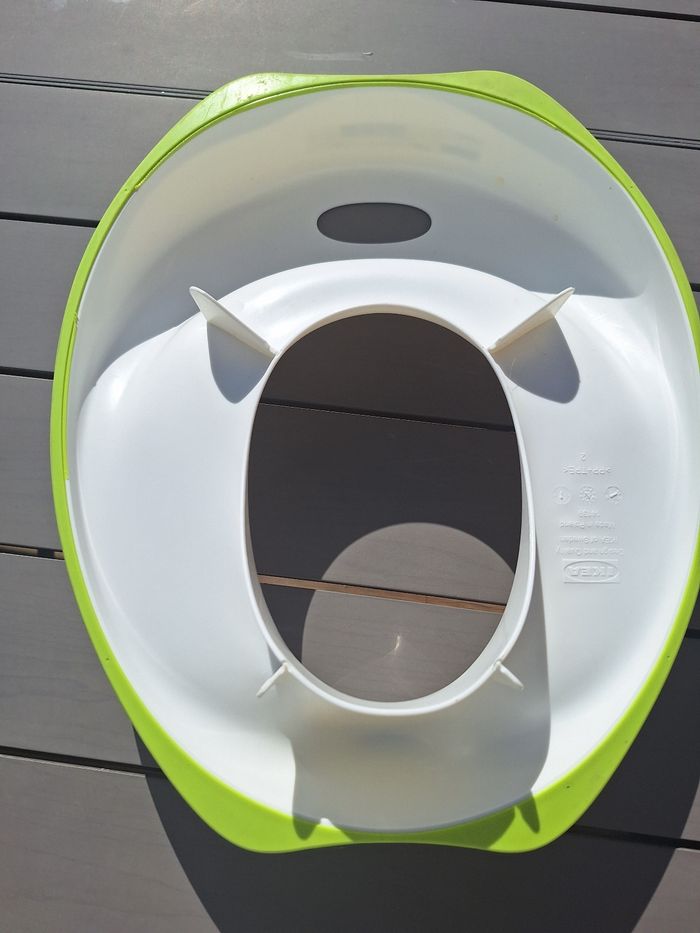 Réducteur de toilettes bébé - photo numéro 2