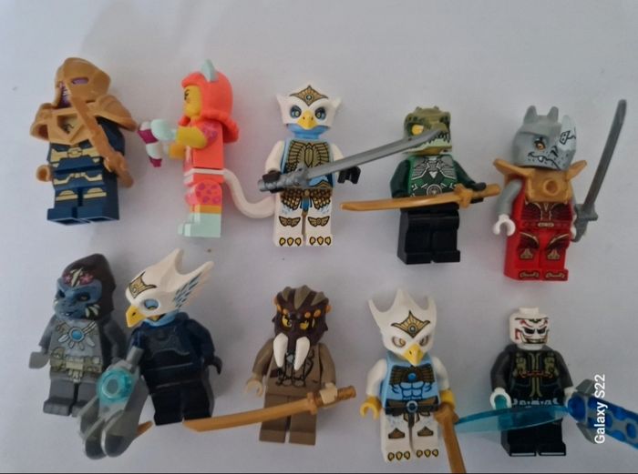 Lot minifigs lego chima