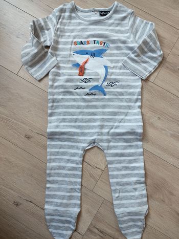 Pyjama neuf 18 mois