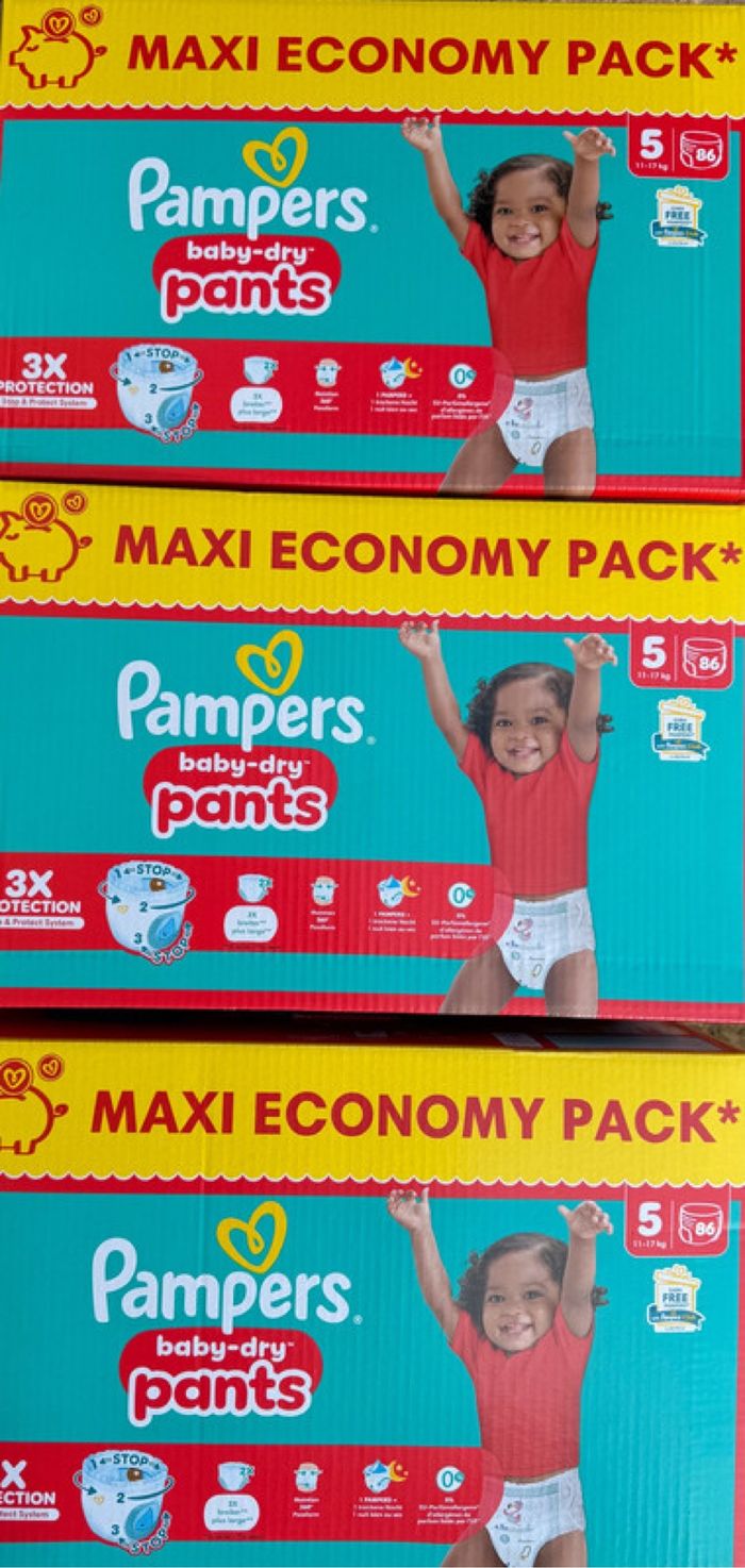 Lot de 258 couches culottes Pampers Baby Dry Pants - Taille 5 - 12 a 17 kg - Neuf