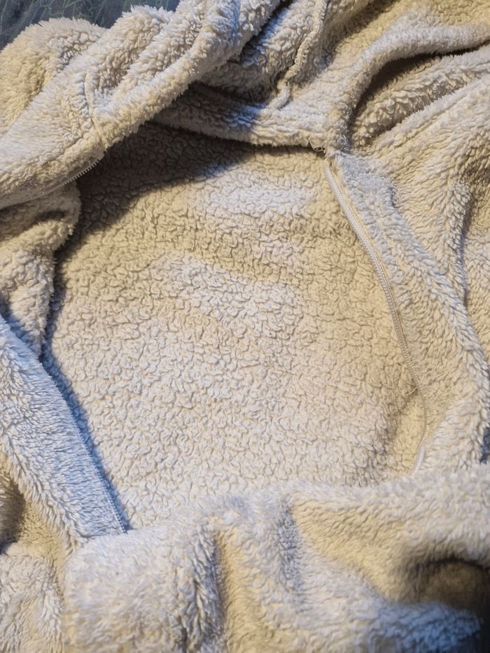 Superbe veste polaire à capuche - photo numéro 6