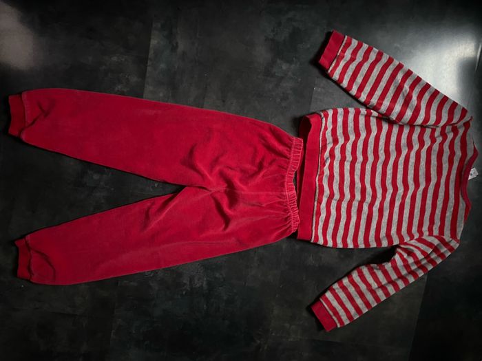Pyjama velours Minnie 6/7 ans C&A - photo numéro 4