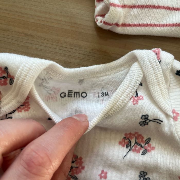 Lot 3 body gemo 3 mois blanc et rose - photo numéro 2