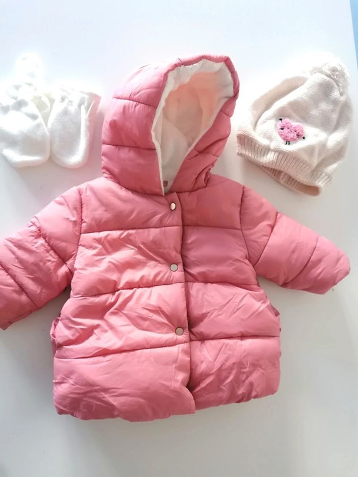 Lot joli manteau + gants et bonnet 3 mois fille