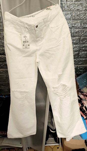 Jeans large troué neuf taille 38 Jennyfer