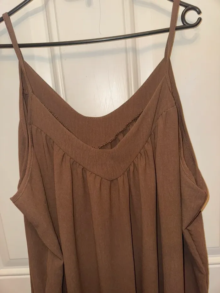Robe à bretelle grande taille jusqu à 56 couleur chocolat - photo numéro 2