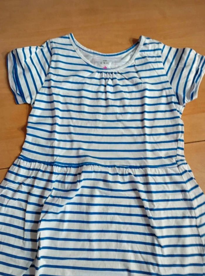Robe été marinière 10 ans très bon état - photo numéro 3