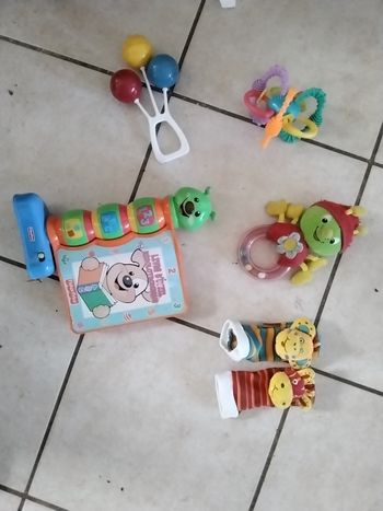 Lot de jouets