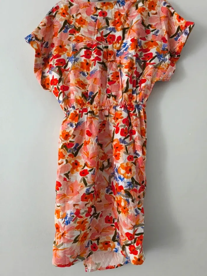 Robe portefeuille fleurie Cerise Blue – Taille S – Neuve avec étiquette - photo numéro 2