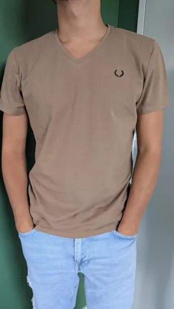 T-shirt manches courtes Franco-Sarti col V