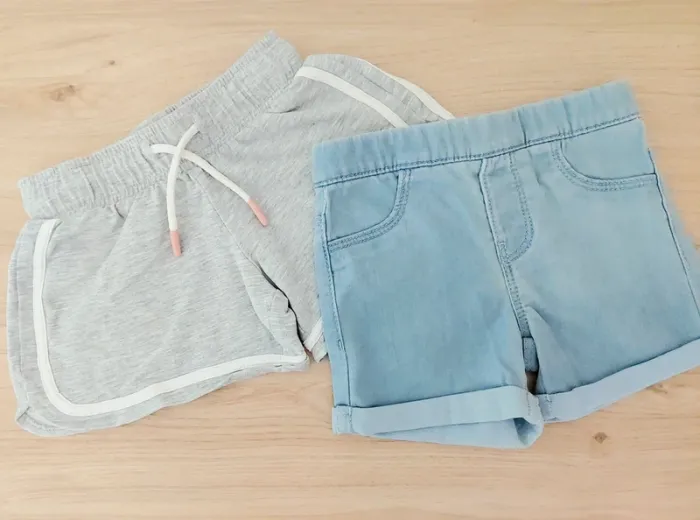 Lot de 2 shorts neufs Okaïdi (3 ans)