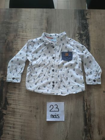 Chemise manches longues pour garçon en taille 23 mois de chez obaibi.