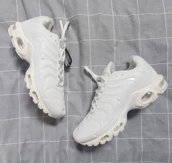 Nike air max plus enfant t42