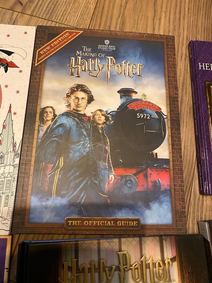 Lot 6 livres divers Harry Potter - photo numéro 4