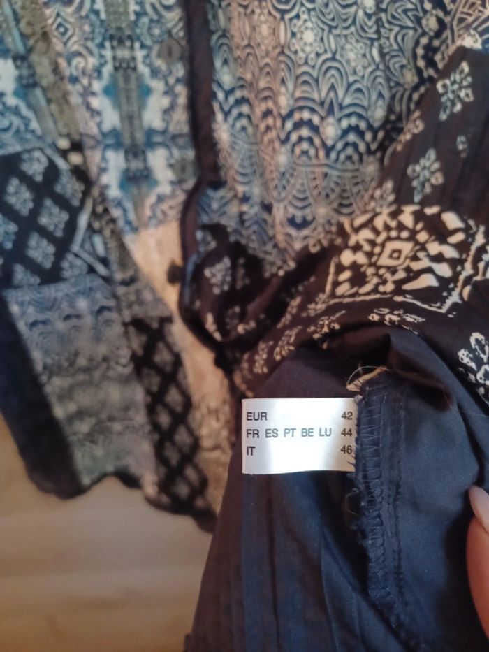 Blouse neuve taille 40 canda acheté trop petite 29 euros - photo numéro 5