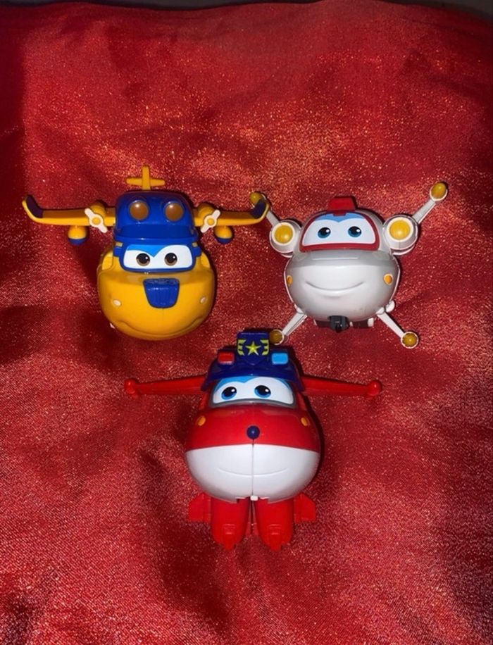 Figurines super wings