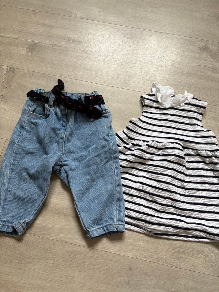 Lot de 52 vêtements bébé fille - photo numéro 3