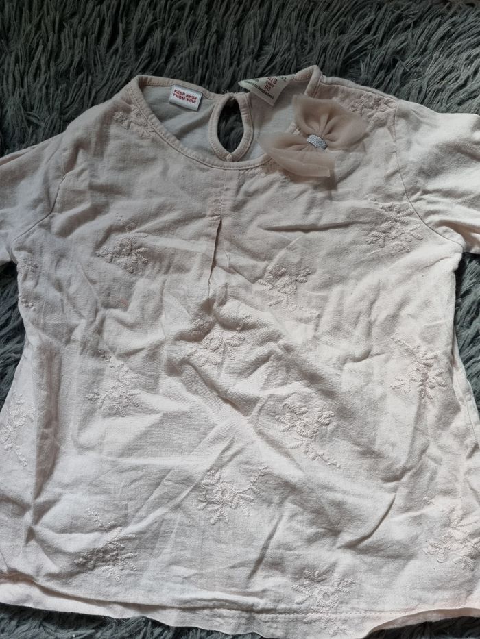 T-shirt manches longues avec fleurs brodée et nœud papillon 2-3ans - photo numéro 2