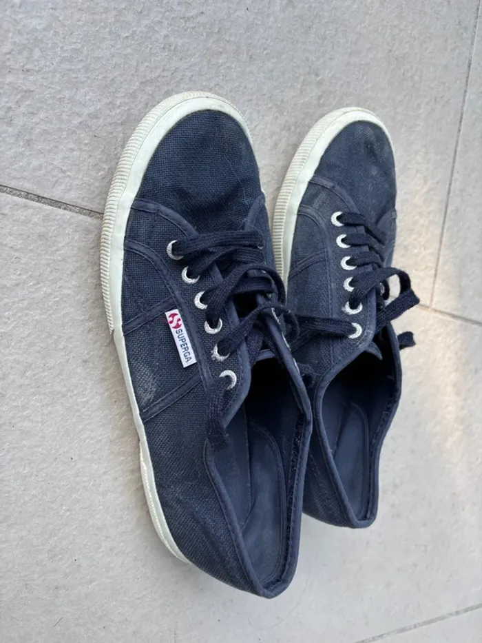 Superga bleu marine taille 43