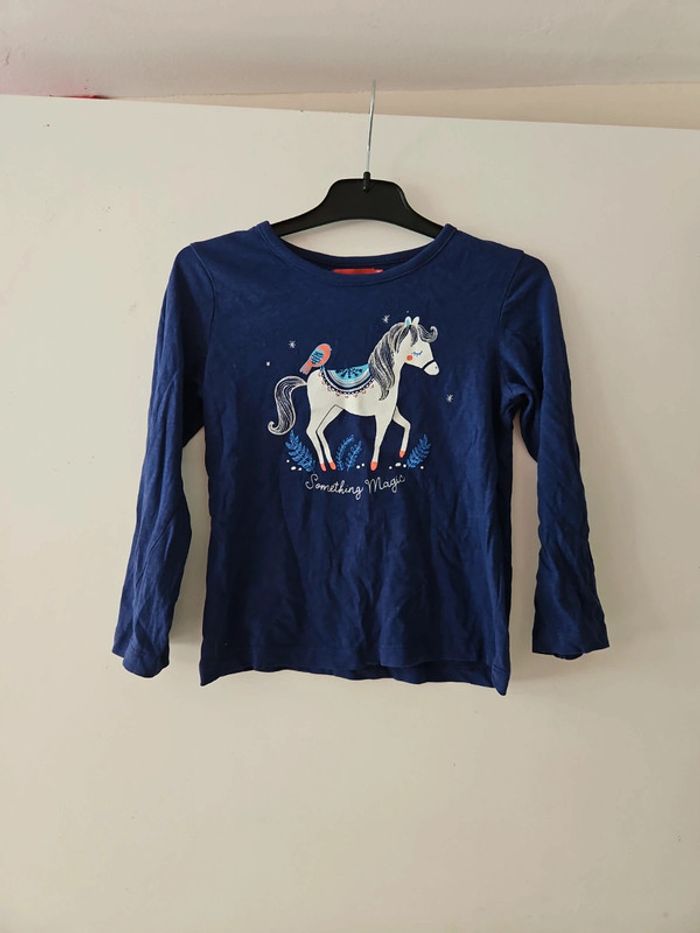Tee-shirt manche longue cheval fille taille 6 ans