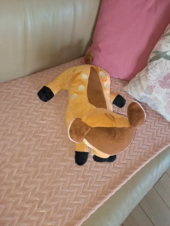 Peluche bambi faon comme neuve voir taille vers coussins - photo numéro 4