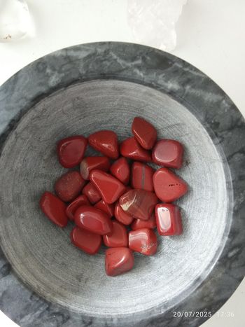 Jaspe rouge roulée à l'unité