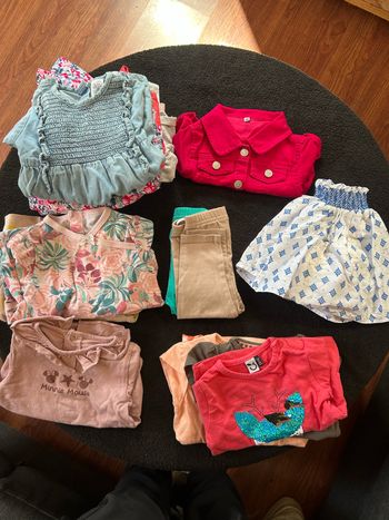 Lot de vêtement bébé filles 6moid