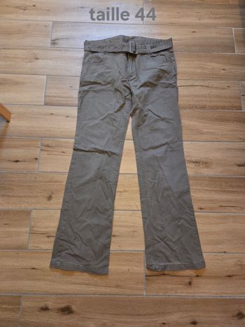 Pantalon taille 44