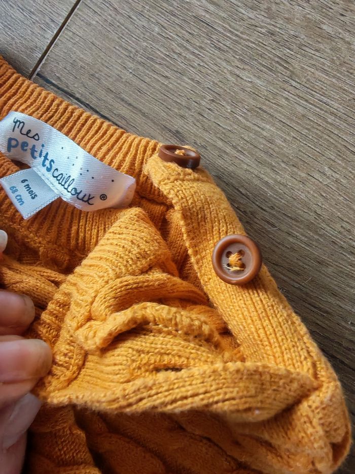 Pull 6 mois - photo numéro 3