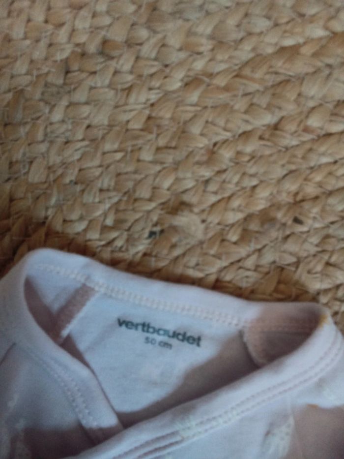 2 bodies 0 mois naissance - photo numéro 2