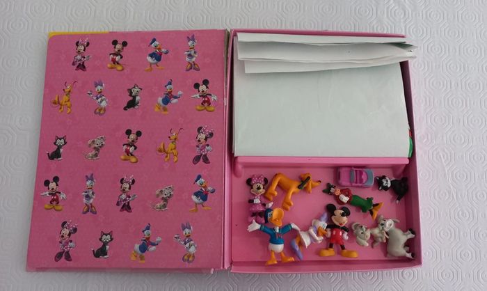 Livre Disney Minnie avec figurines - photo numéro 4